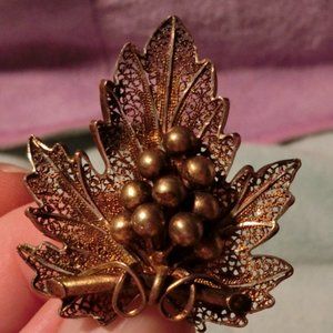 VTG 1940's Maple Leaf Pin from Italy! RARE!